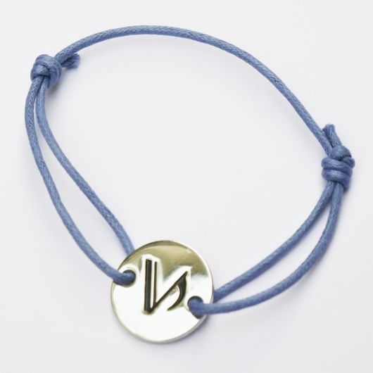 welcome pack - bracelet brésilien-médaille gravure en creux et cordon ciré © polygonia
