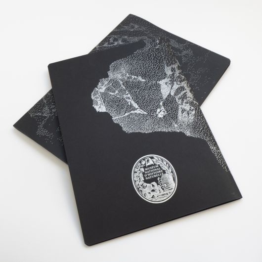 Météorites - carnet à dessin papier noir made in France impression sérigraphie argent  © polygonia