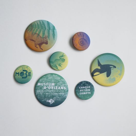 Mobe - badges et miroirs made in france © polygonia